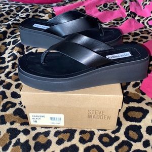 STEVE MADDEN Carlene thong sandals Sz 10